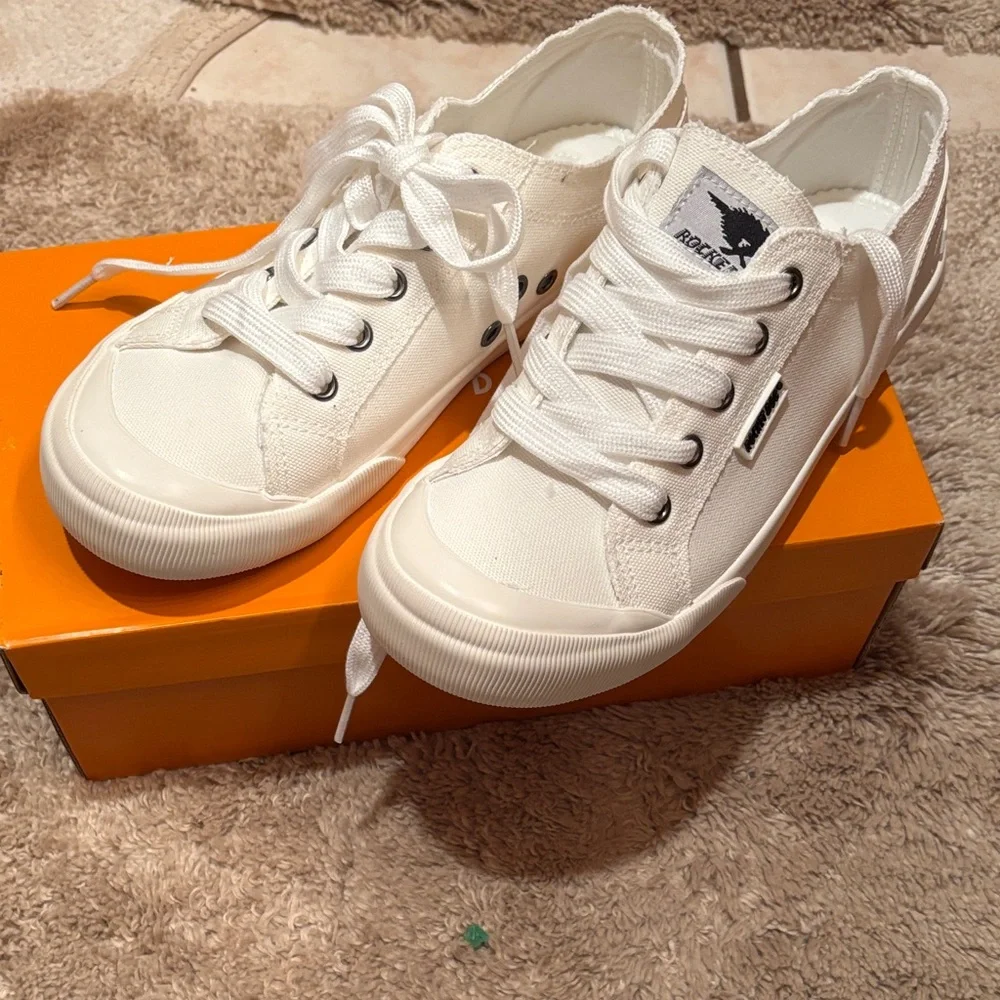 NWT ROCKET DOG Jazzin White Canvas Sneakers tennis shoes 8.5 - Picture 2 of 12